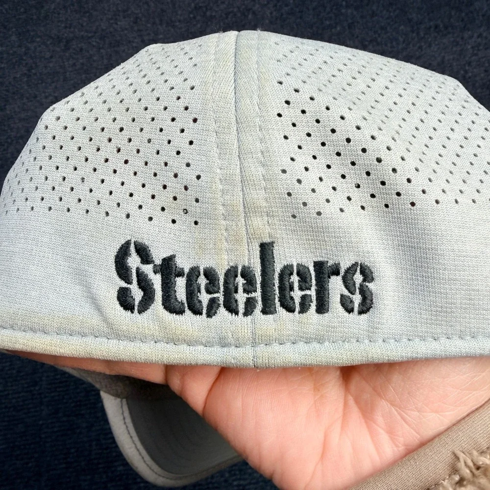 New Era 39THIRTY Pittsburgh Steelers NFL Sideline Hat Grey White Small-Medium